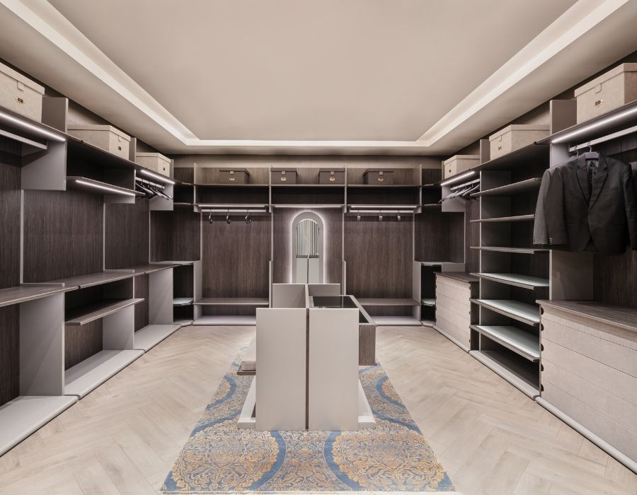 Investing in Timeless Luxury: How to Curate a Home with Classic Furniture Pieces?